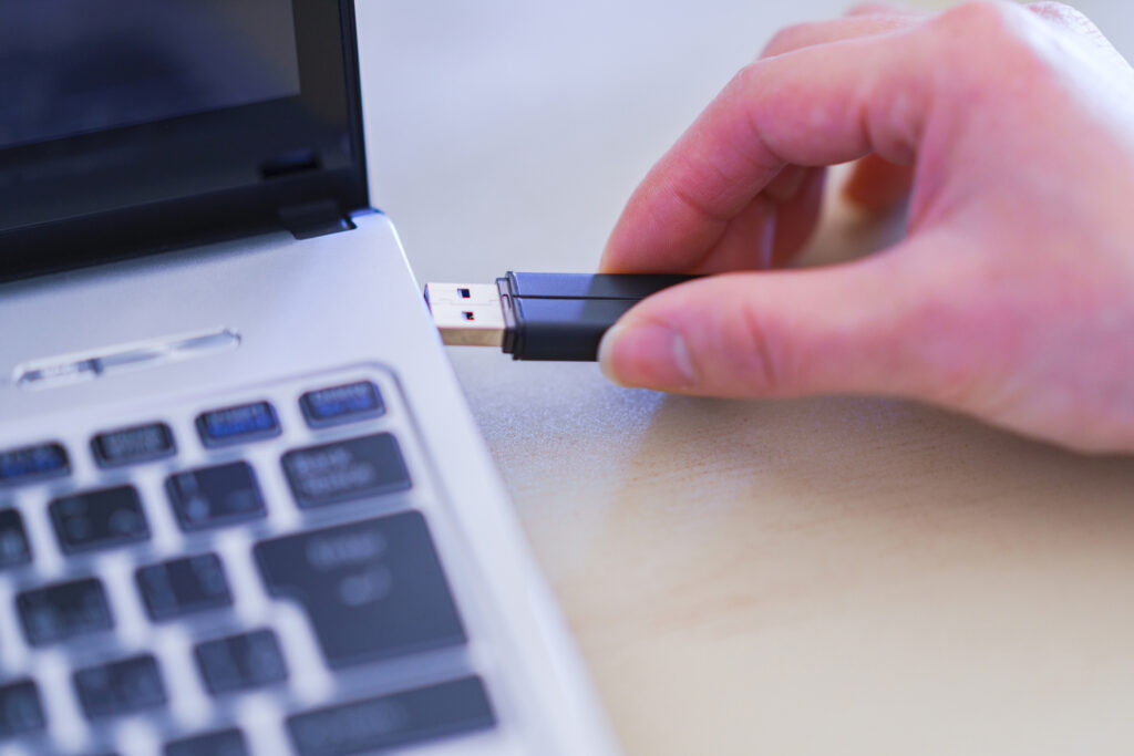 パソコンがウイルスに感染！？<br/>その症状や対応方法を解説